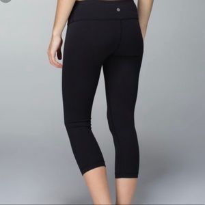 Black wunder under leggings